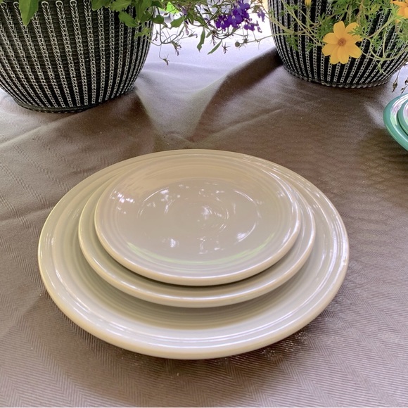 Vintage Gray Fiestaware 3 Piece Place Setting - Picture 2 of 8